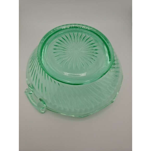 Uranium Glass - Vintage Imperial Green Twisted Optic 10" Handled Serving Bowl - Picture 12 of 16